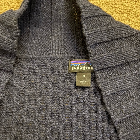 Women’s Patagonia Worn Wear Off Country Waffle Knit Blue Cardigan Sweater Medium - Picture 2 of 7